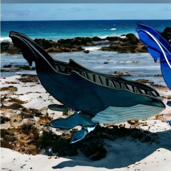 Whale Claw Clip - Picture 2 of 2